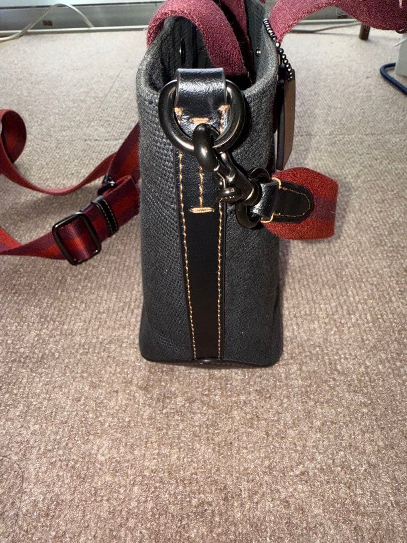 COACH ショルダーバッグ ブラック/バーガンディ