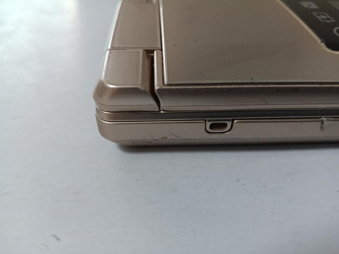 ☆ SoftBank かんたん携帯11 A207SH ゴールド