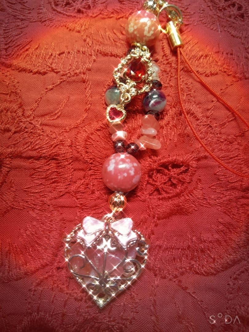 赤い糸伝説/運命の赤い糸を引き寄せるパワーストーンストラップ