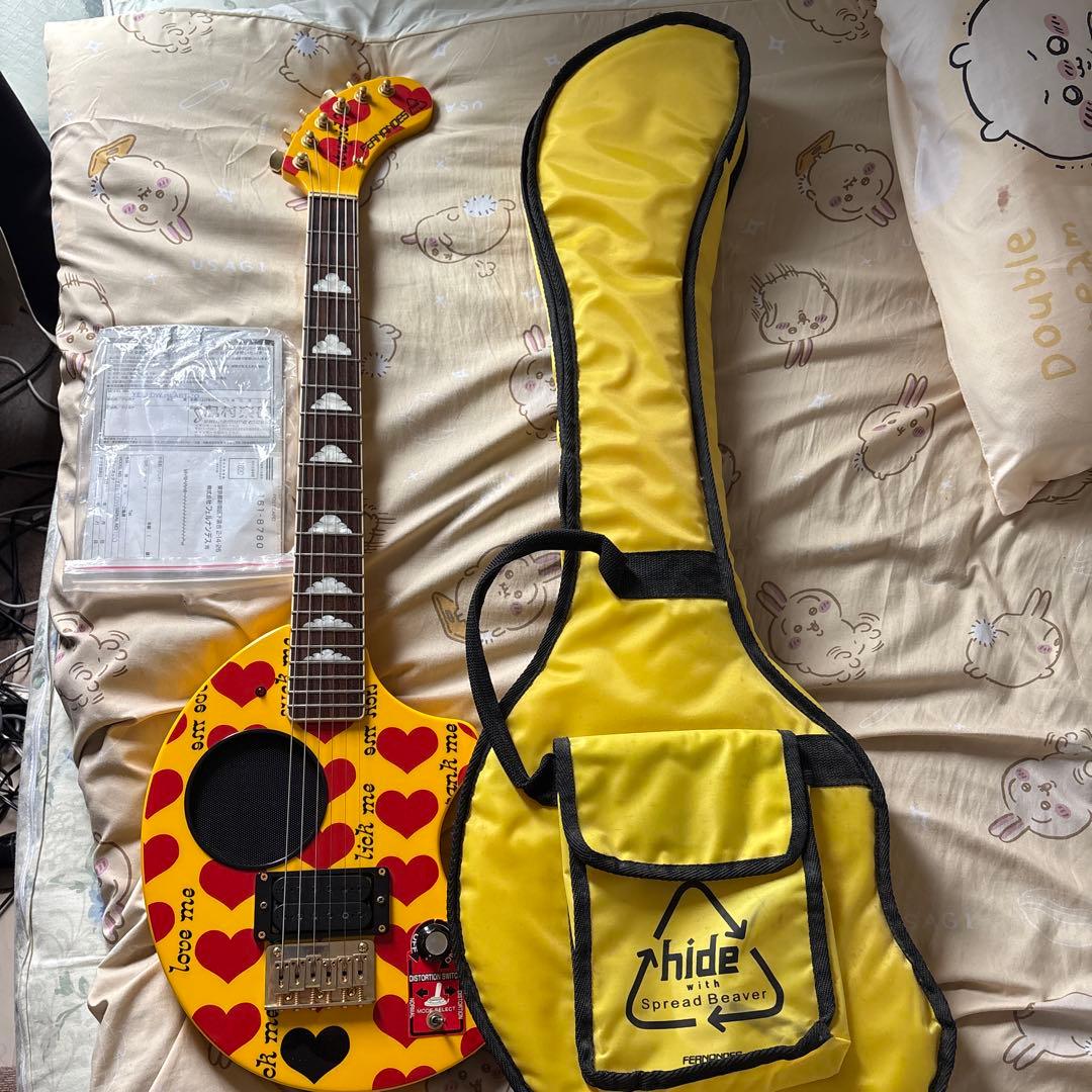 HIDE yellow Heart ギター　zo-3