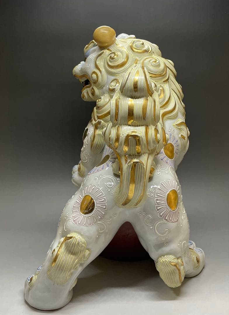 九谷焼　金彩白獅子　玉獅子　玉乗り獅子　太吉　36cm n133
