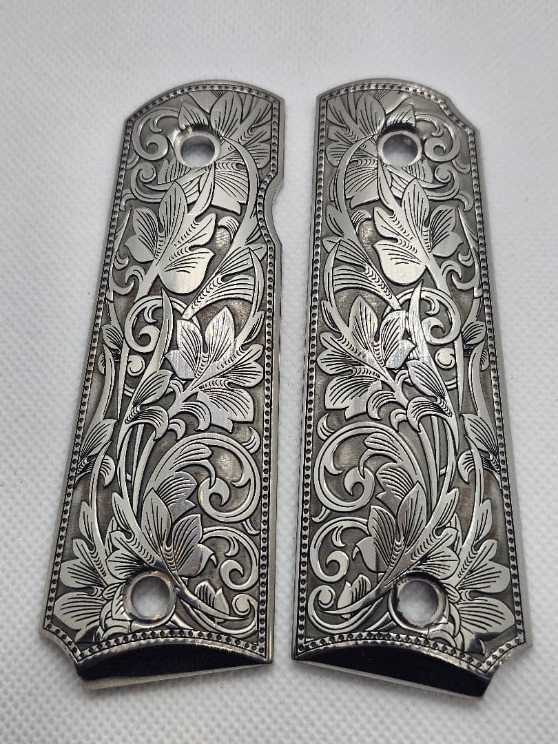 【解薬工芸】カバメントシリーズ用 金属製グリップ オーダーメイド　サンプル