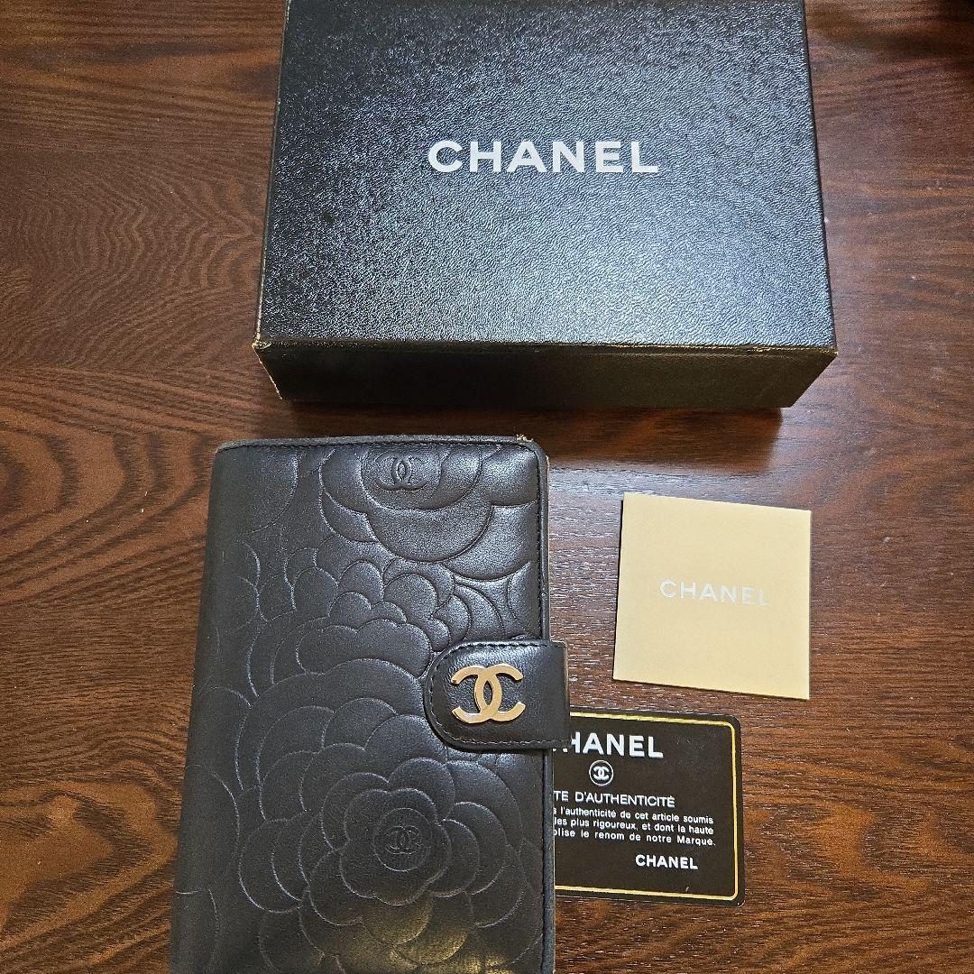 CHANEL　シャネル　カメリア　財布