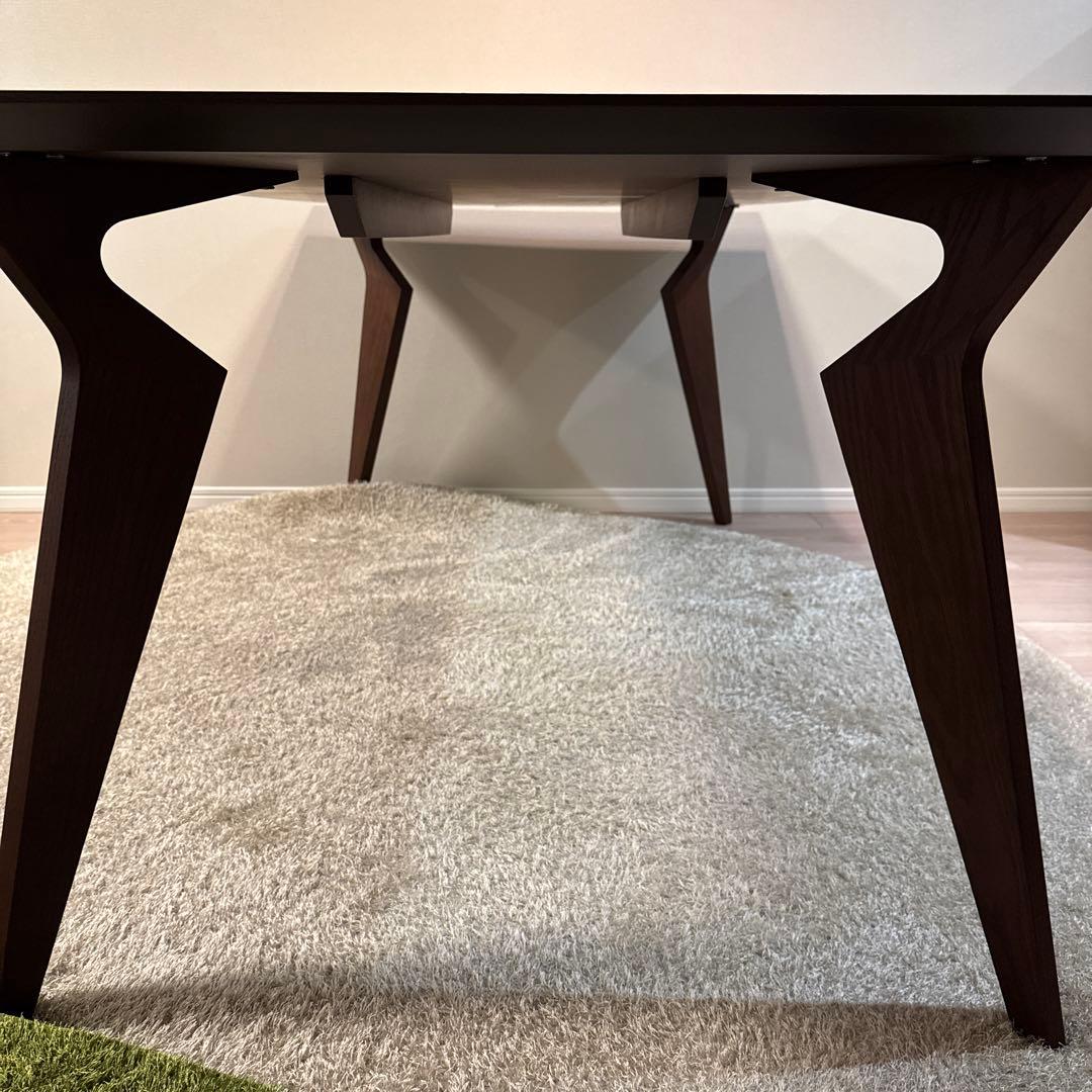 モリタインテリア　VORD（ヴォルド）　ダイニングテーブル