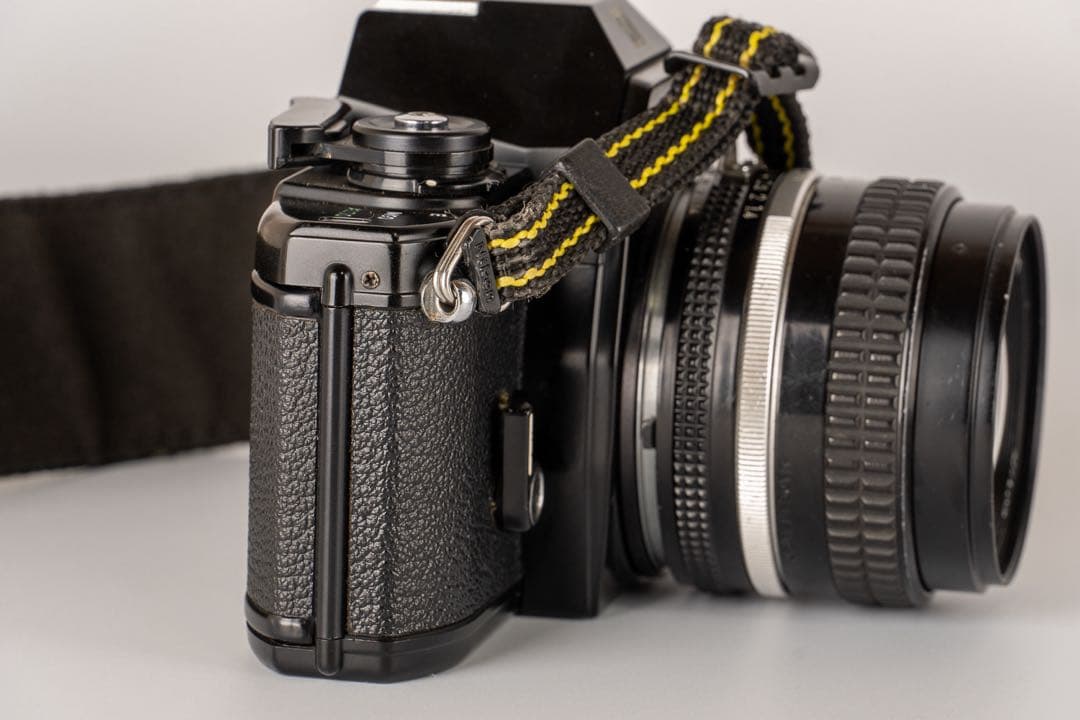 フィルムカメラ Nikon EM + Nikkor Ai-S 50mm F1.4