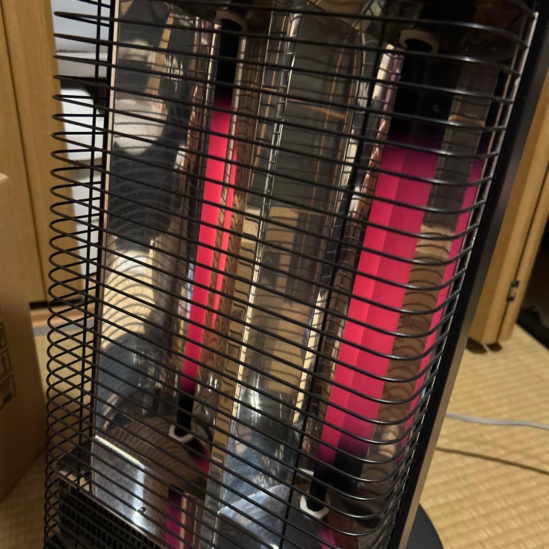 【12月16日迄】ダイキン　遠赤外線暖房機　セラムヒート　ERFT11-WS-H