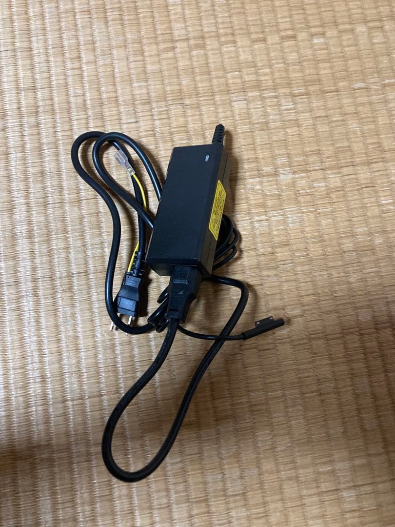 Microsoft Surface Laptop 2パープル