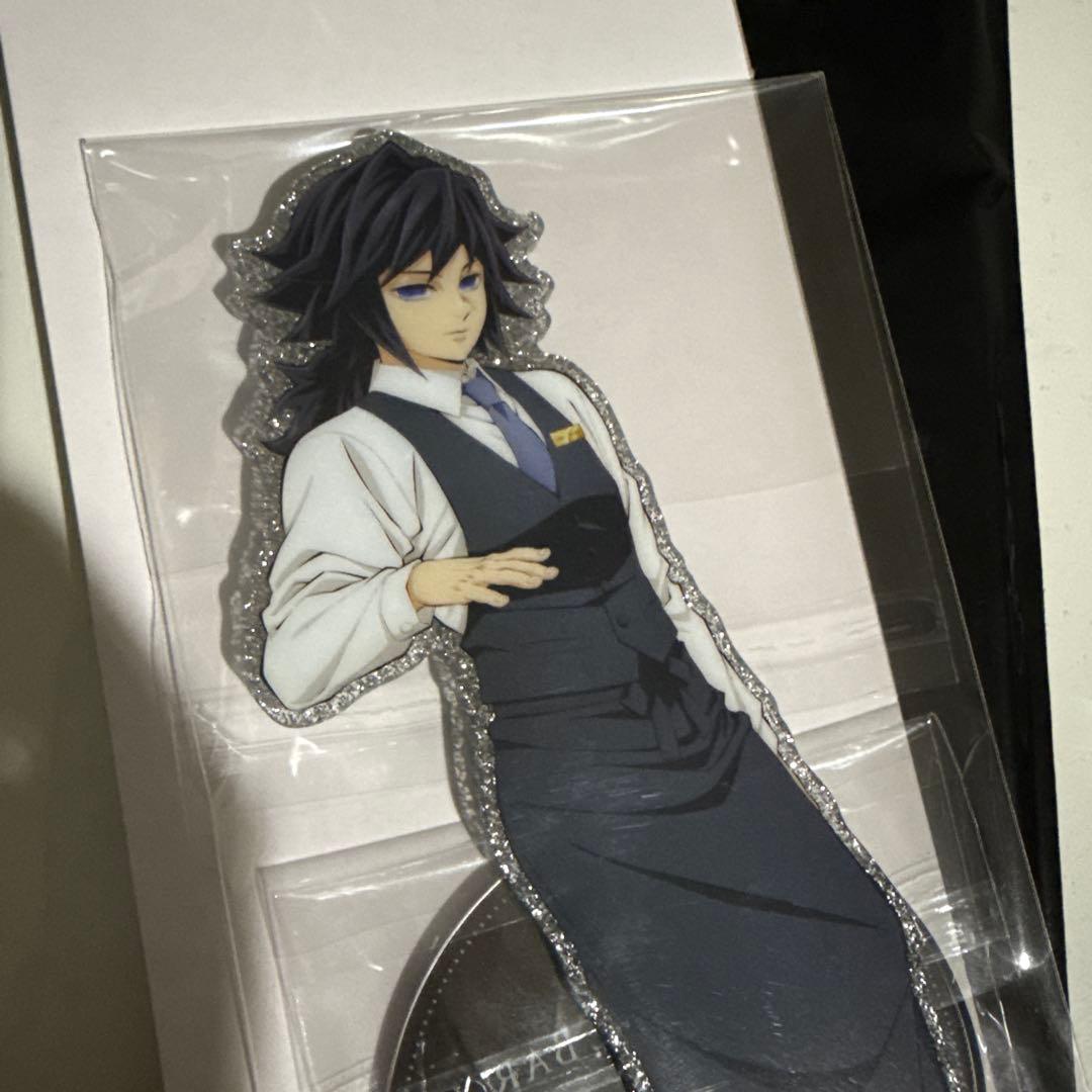 アクリルスタンド ビジネススタイル