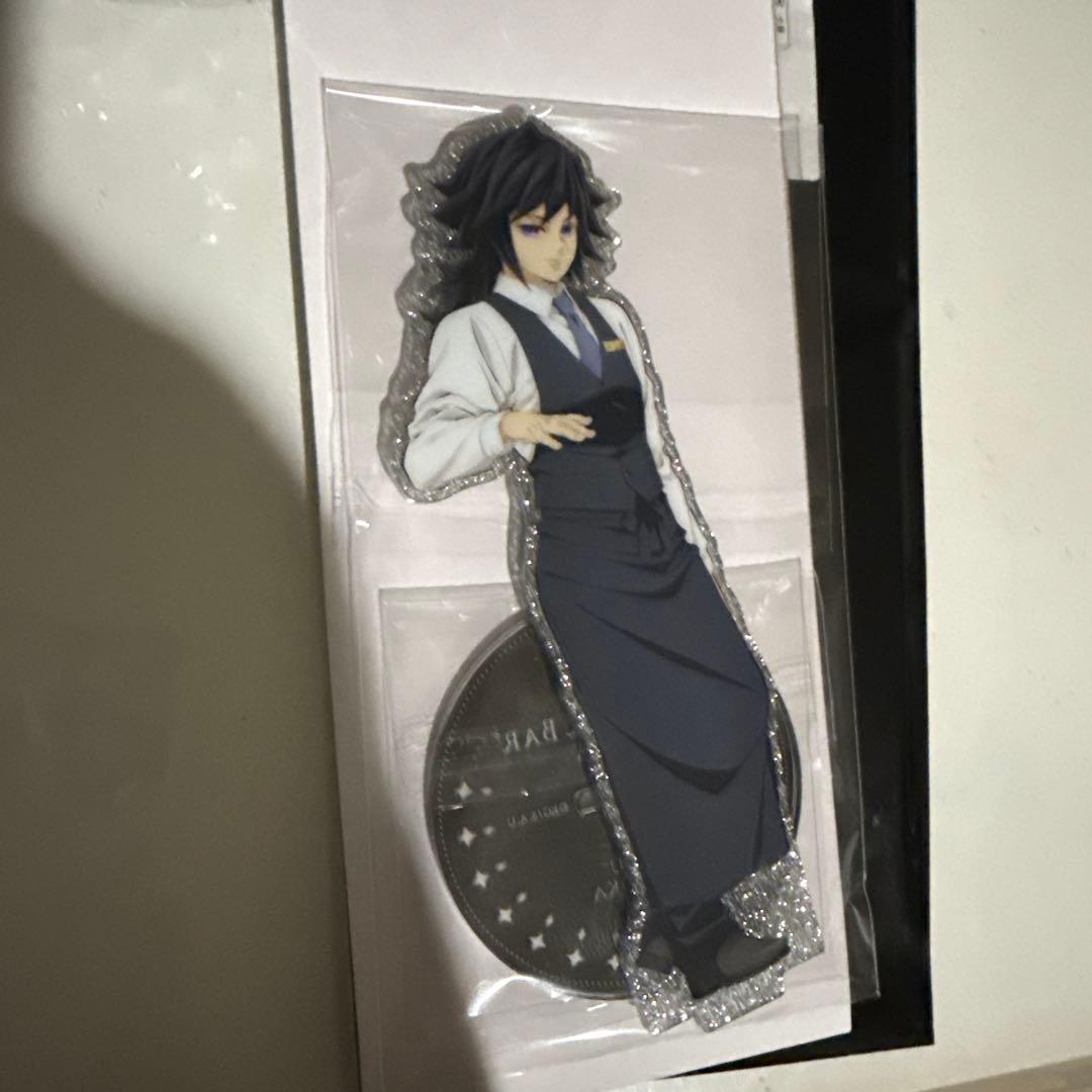 アクリルスタンド ビジネススタイル