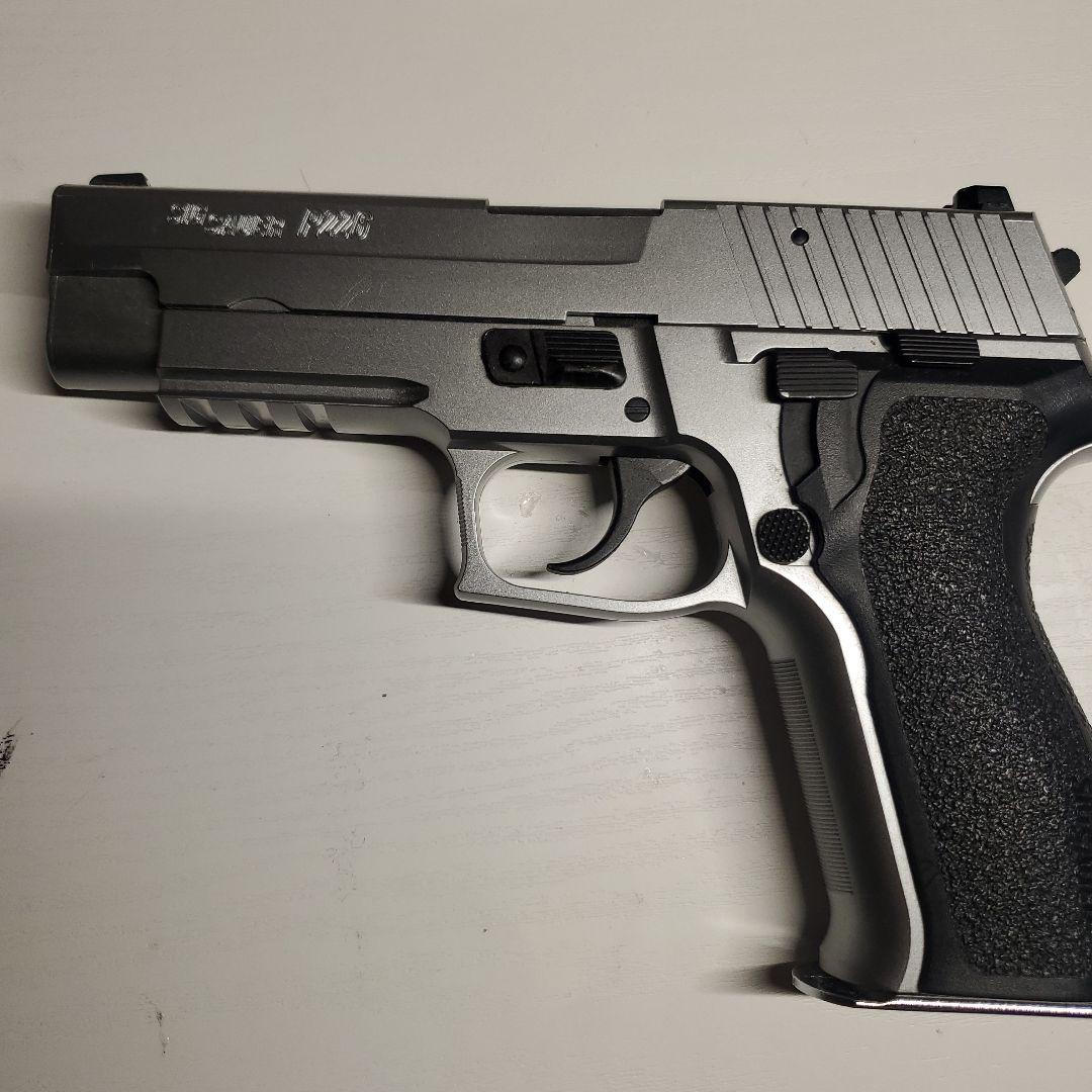 ゆ*ん様 東京マルイ P226 シルバー ガスブローバック