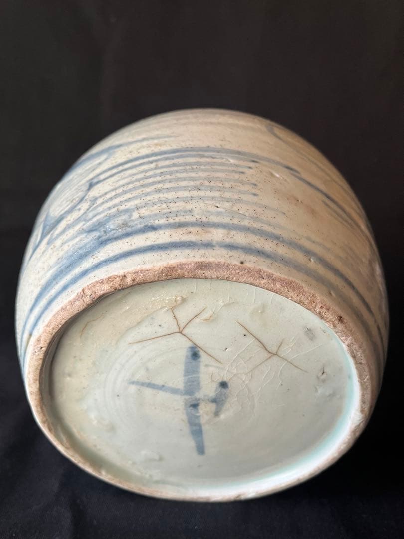 中国明代 豪快な絵付けの壺。 まさに民藝の極致 流れる絵付け