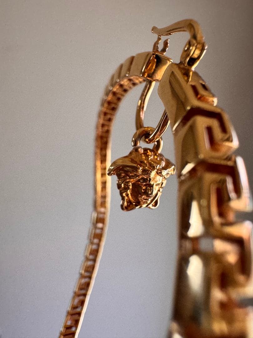 【美品】Versace ゴールド　フープピアス グレカ　メデューサ