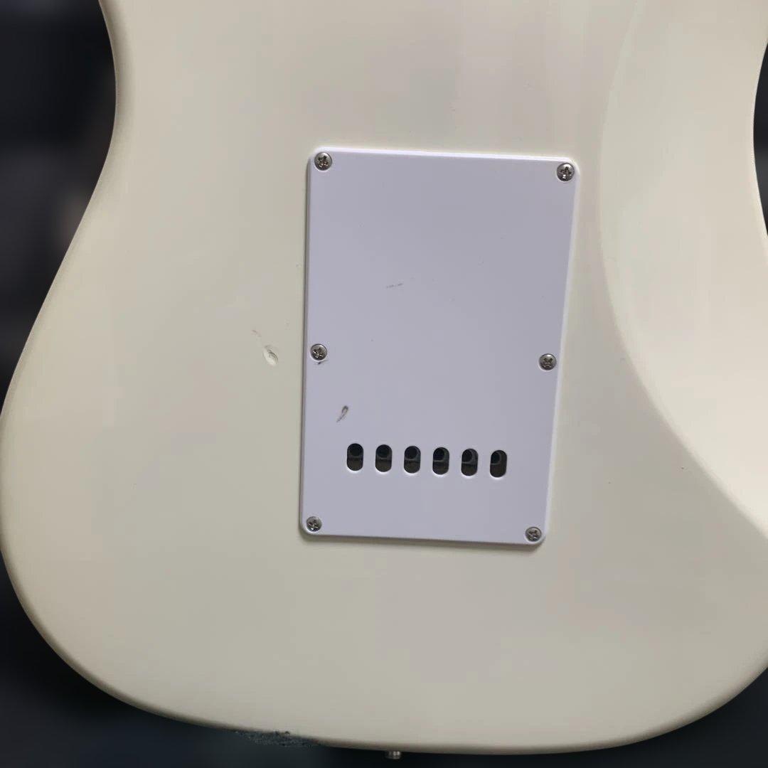 アイボリー ストラトキャスタータイプ エレキギター