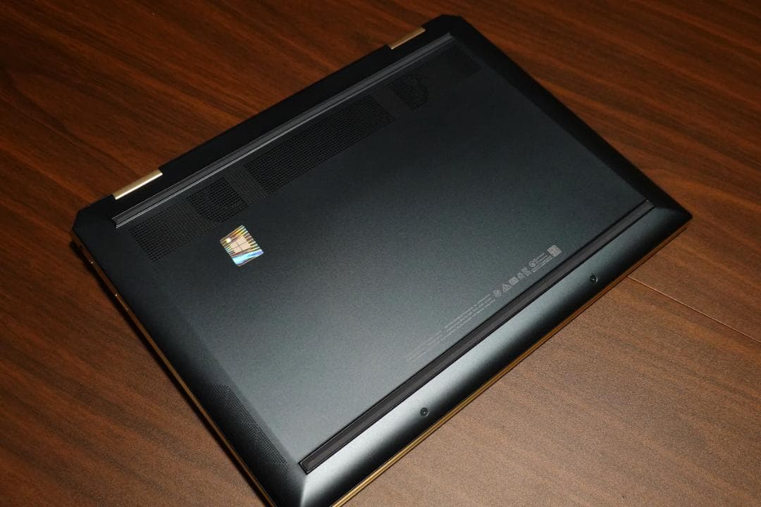 HP Spectre x360 14-ea0046TU　ノートパソコン　美品