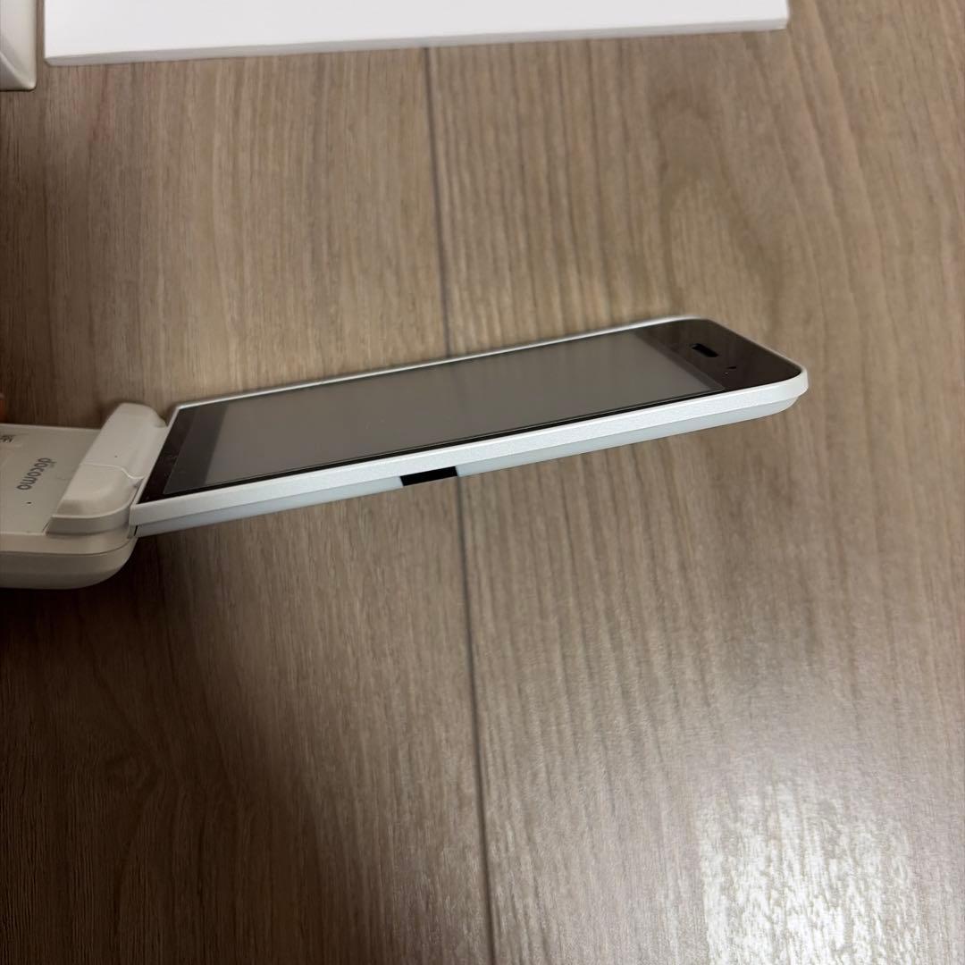docomo DIGNO KY-42C ホワイト
