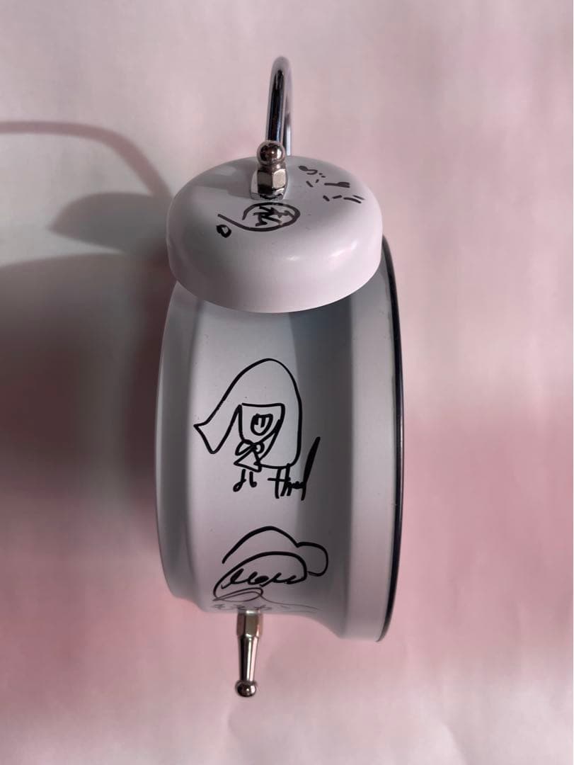 BiSH サイン&肉声入り目覚まし時計