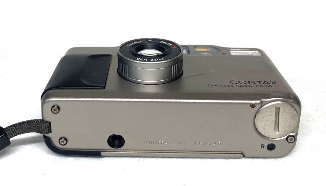 【完動品】CONTAX T2 Sonnar 2.8/38 T* チタンクローム