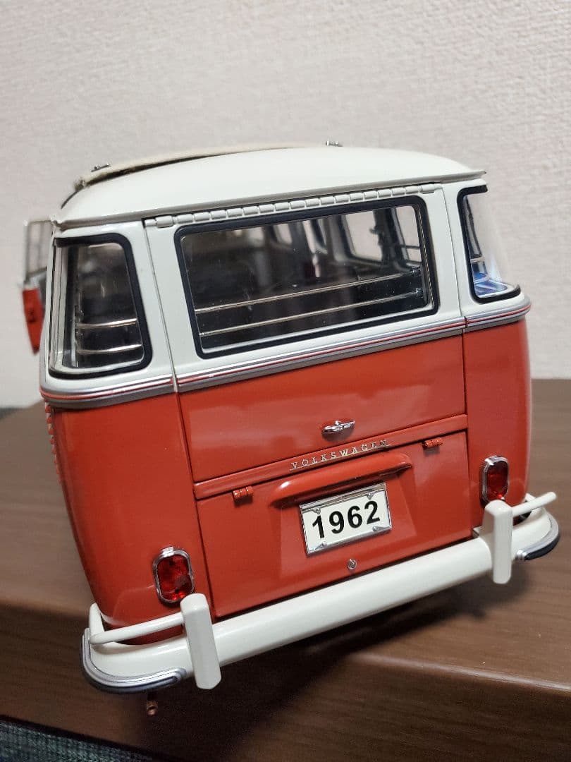 サンスター 1/12 1962 フォルクスワーゲン サンババス レッド