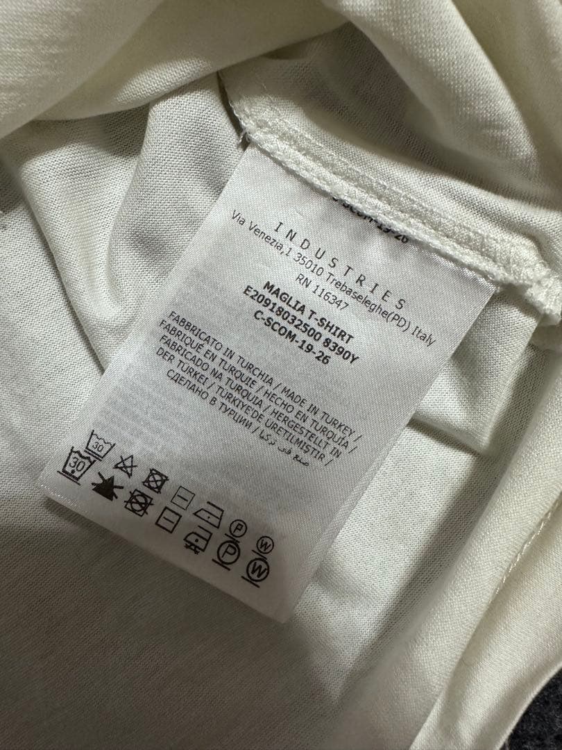 MONCLER ホワイト Tシャツ エンブレム付き