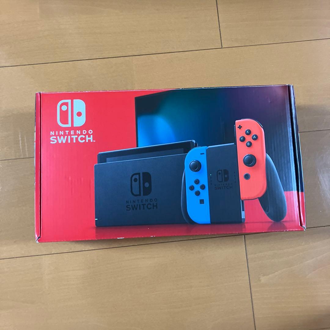 ち*ん様 Nintendo Switch 本体 付属品ついてます ケースも付けま