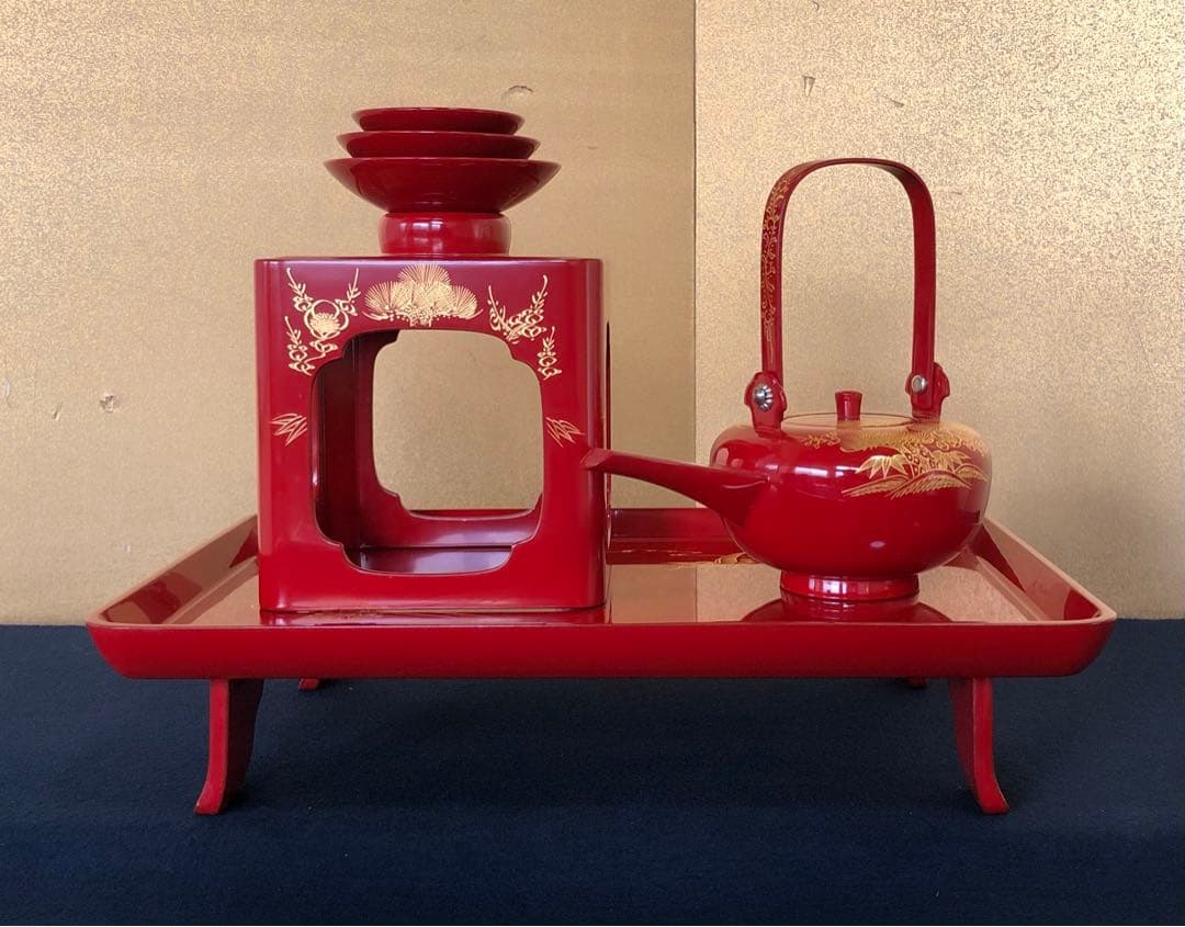 《R》輪島塗 屠蘇器 三ツ揃 沈金松竹梅 木製漆器 木箱　251218か1