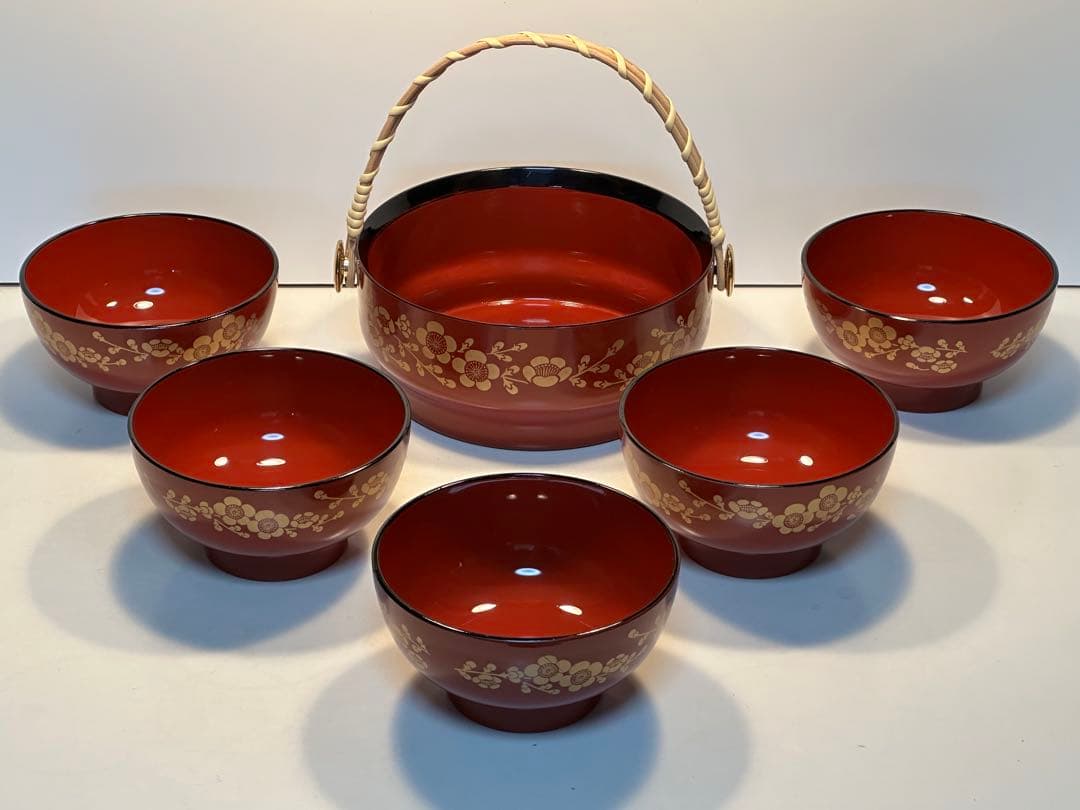 漆器セット 花柄 5つの小鉢と大鉢　新品未使用