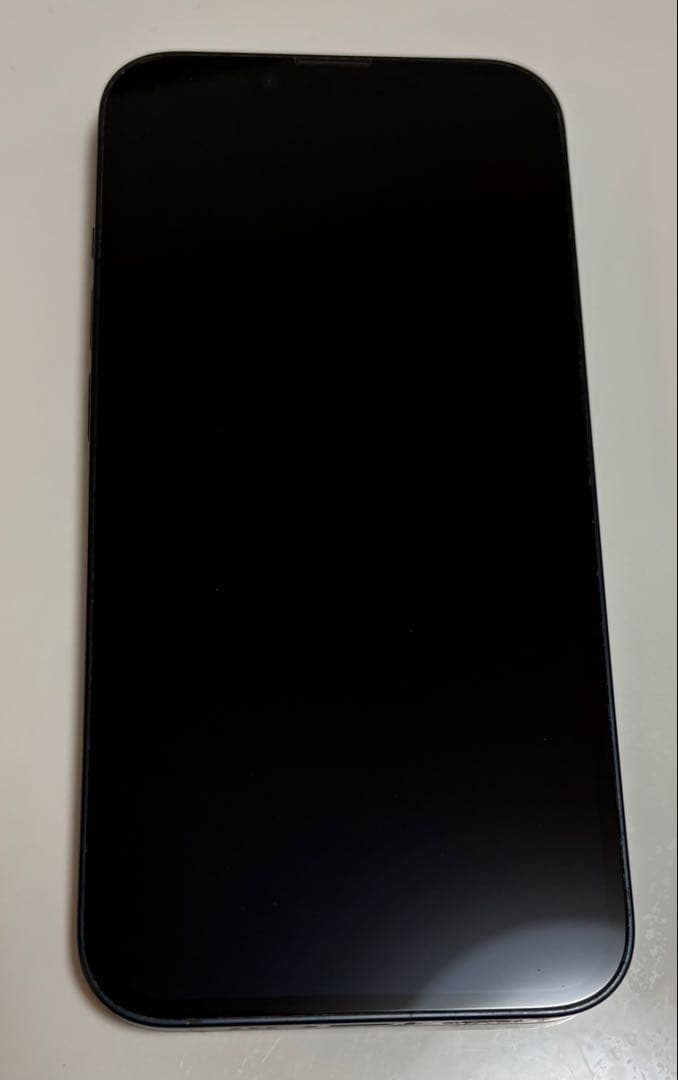 iPhone13 128GB カメラ部分にやや傷 3日ごとに1000円値下げ