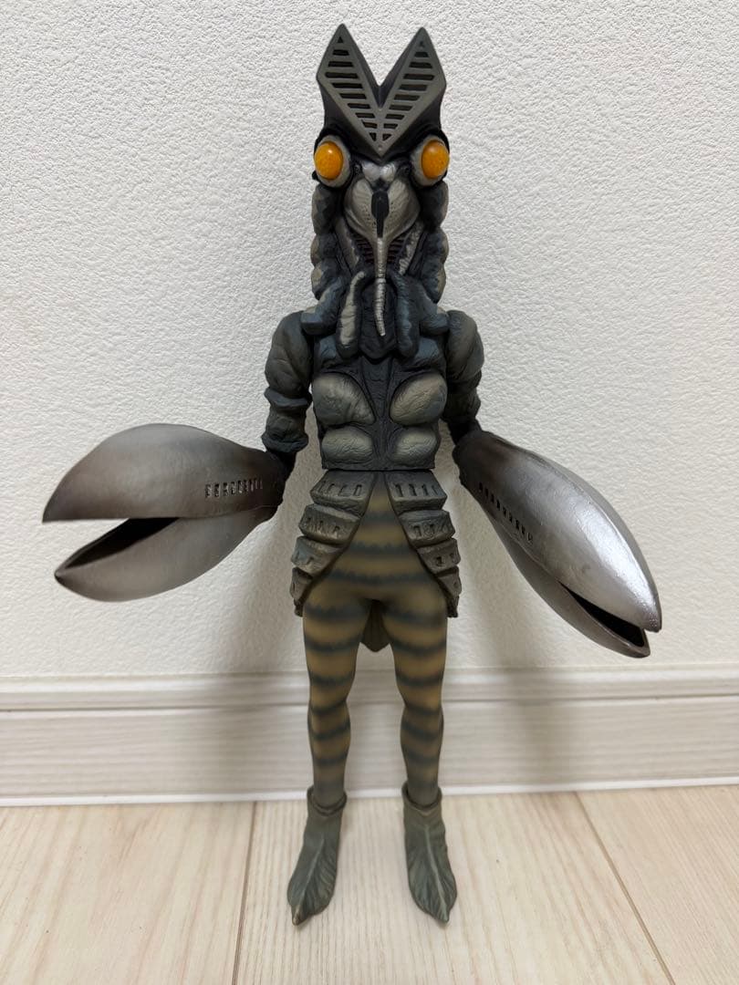 CCP バルタン星人　究極のバルタン星人　発光ギミック　電池切れ