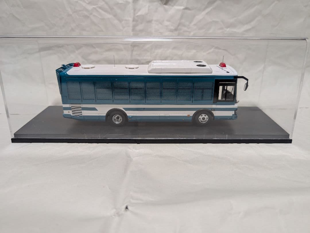 2018 警察本部警備部機動隊大型人員輸送車両 レイズ ヒコセブン