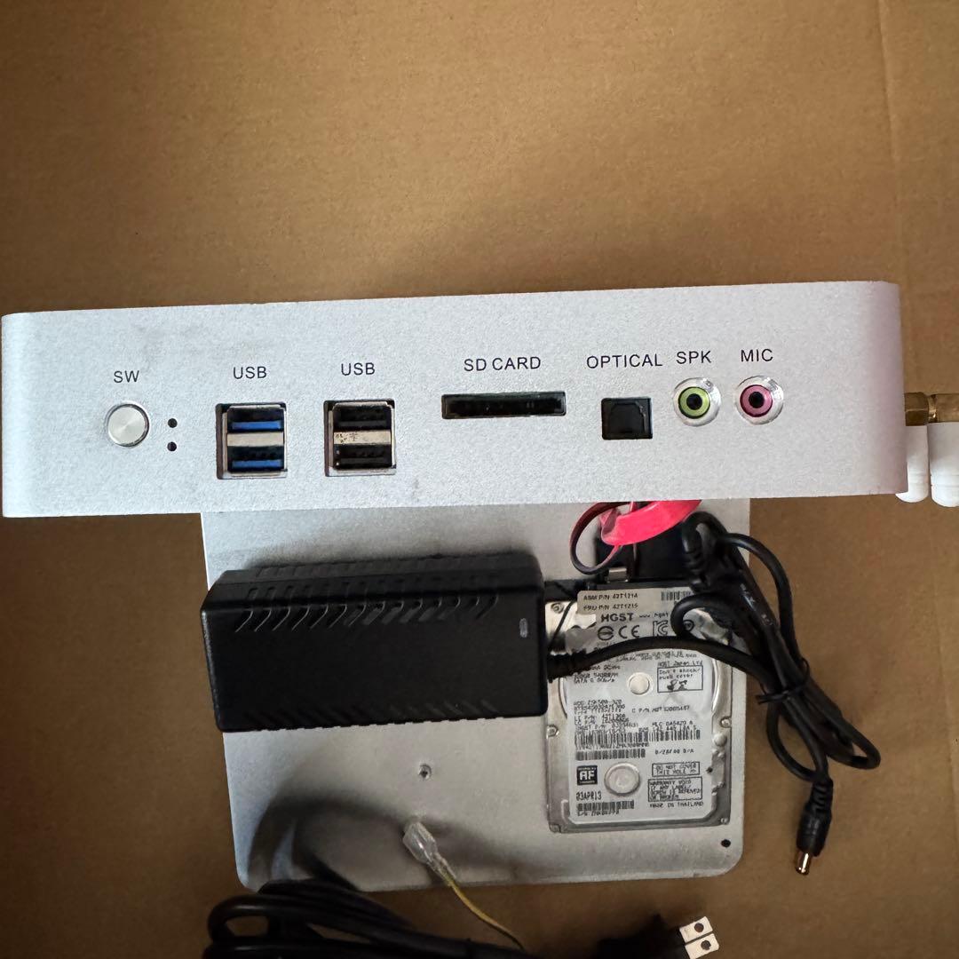 ファンレスMini PC i5-7267U 4GB SSD256GB