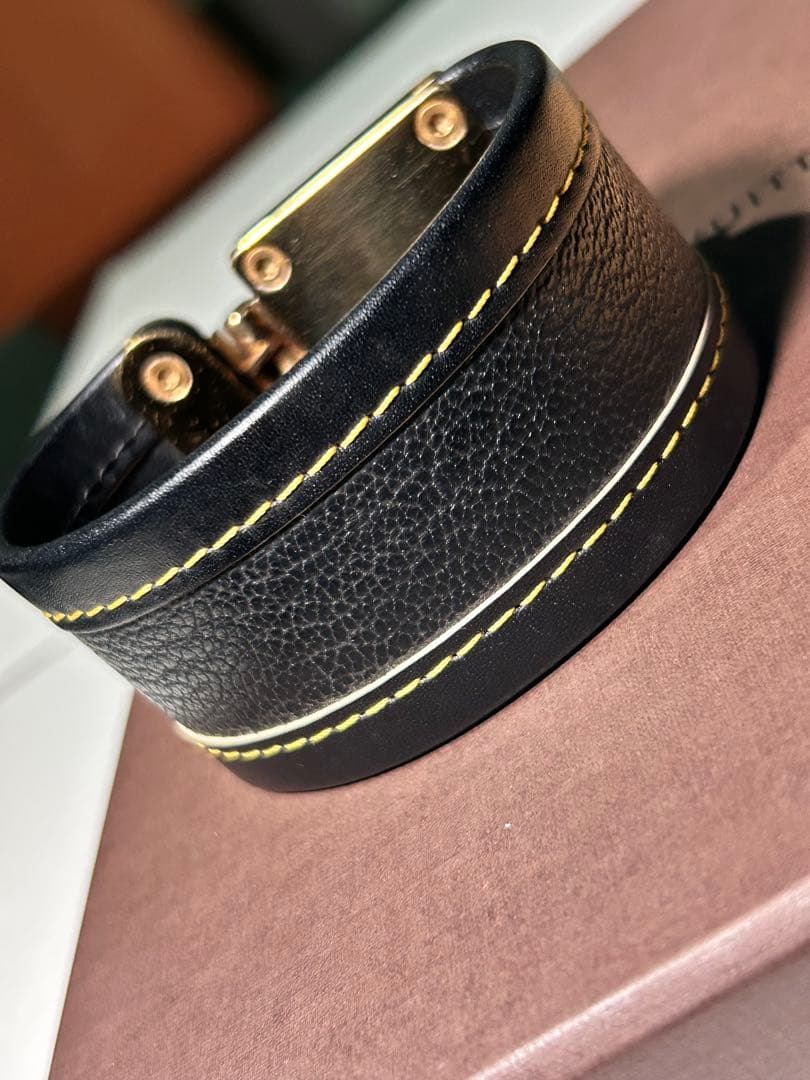 【中古美品】ルイ・ヴィトン ブラスレ セリュールM92750バングル 黒革