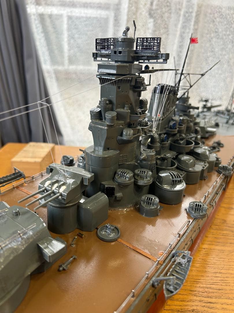 超大型戦艦大和1350mmテーブルからはみ出ます。精密製作完成品、送料込み販売