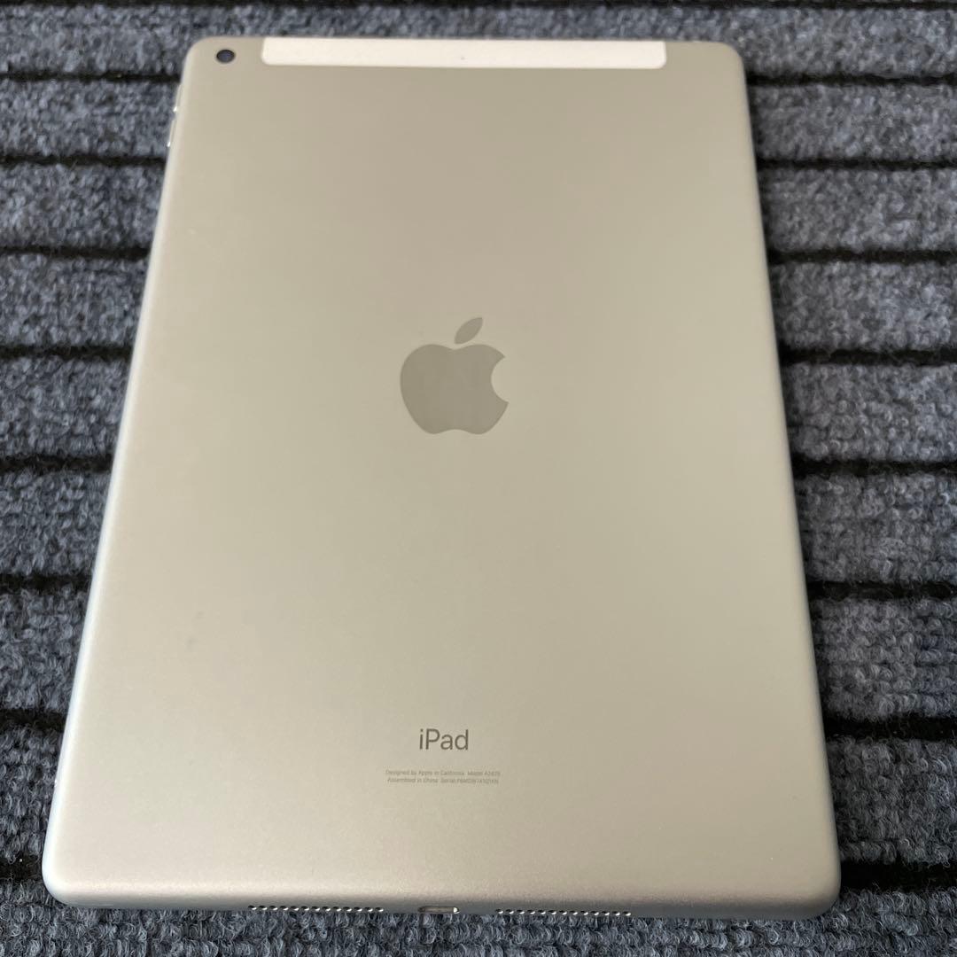 111 iPad 8世代 32GB SIMフリー シルバー