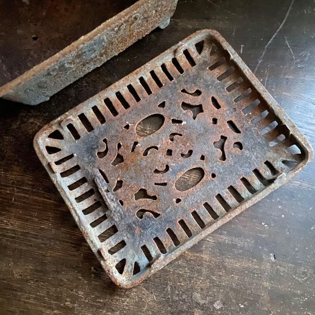 行火　豆炭あんか　鋳物　鉄　古道具　当時物　ガーデンオブジェにも