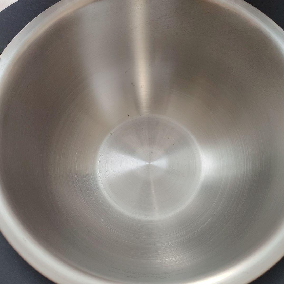 ヘルシオ ホットクック KN-HW24E-W ホワイト　水なし自動調理鍋