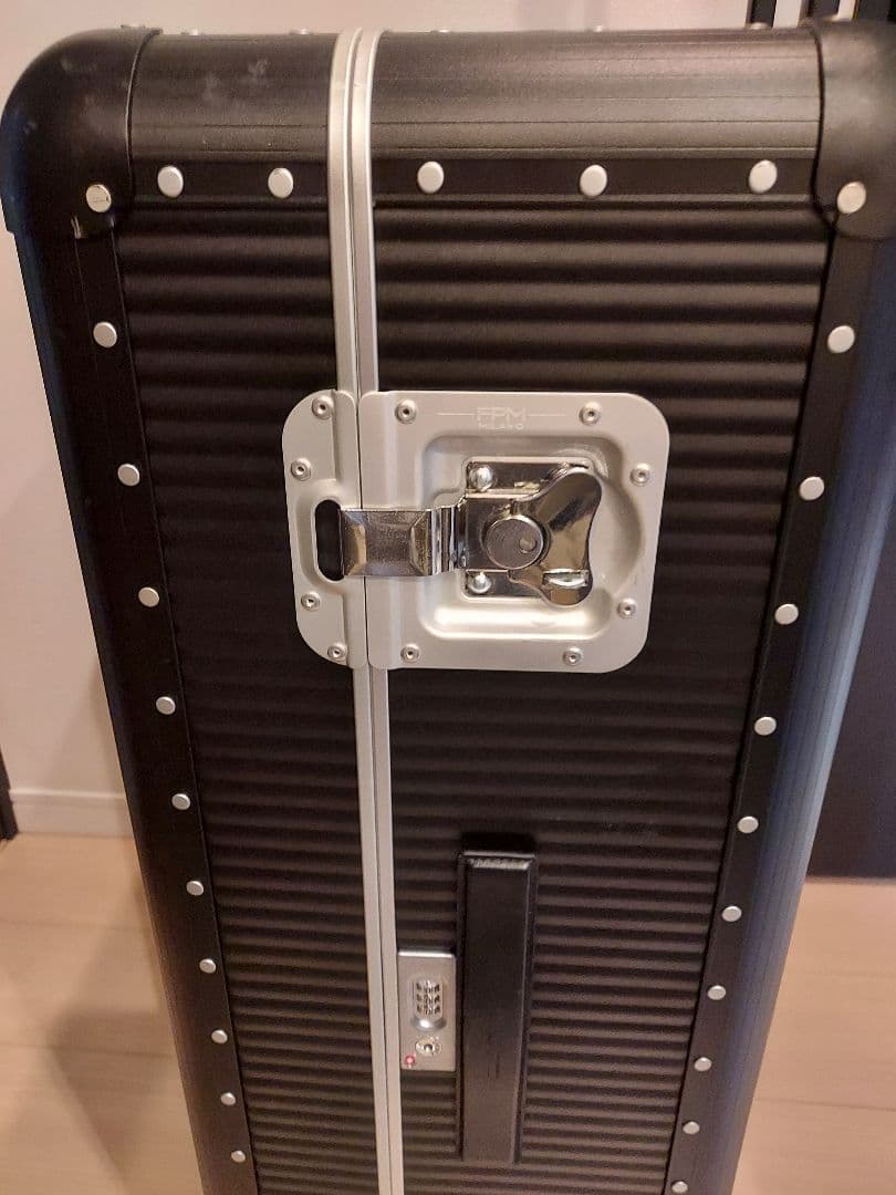 FPM Milano SPINNERファブリカペレッテリエミラノ キャリーケース