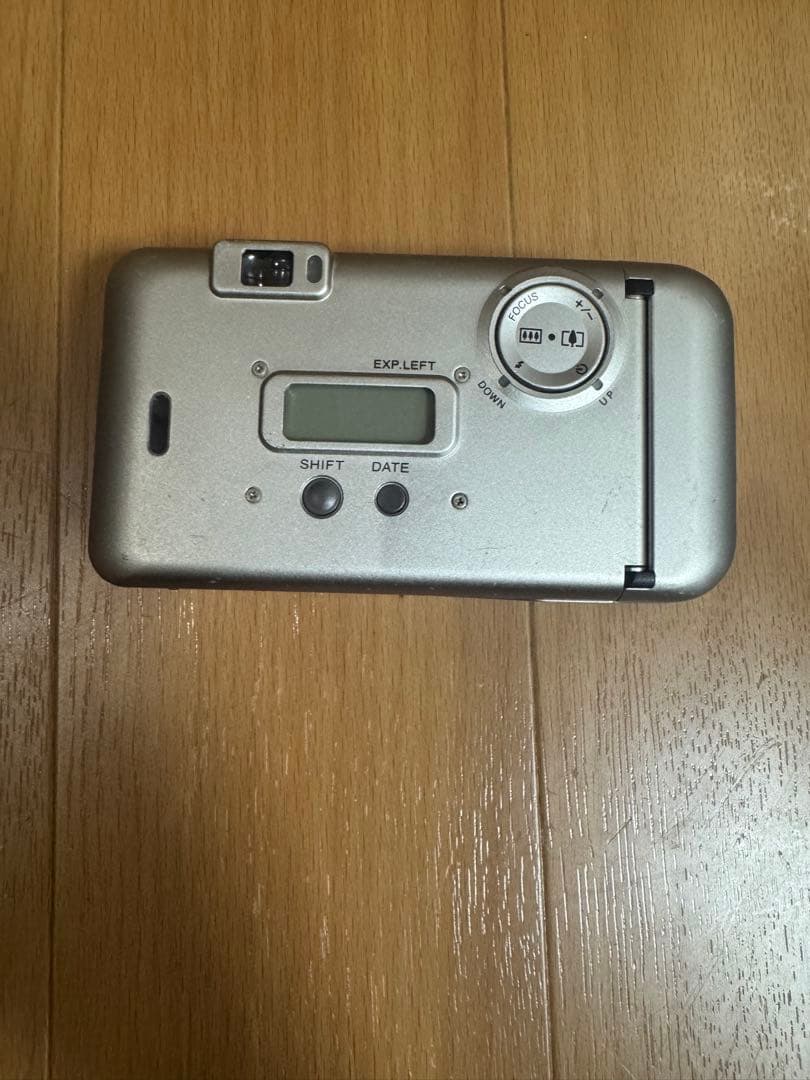 富士フイルム　FUJIFILM フィルムカメラ　TIARA ZOOM 28-56