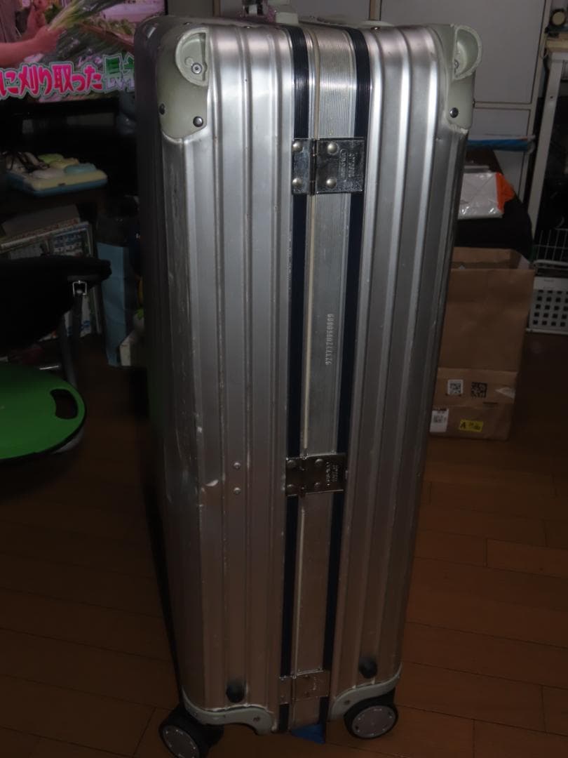 青ロゴ　RIMOWA TOPAS 104L CABIN キャリーケース　リモワ