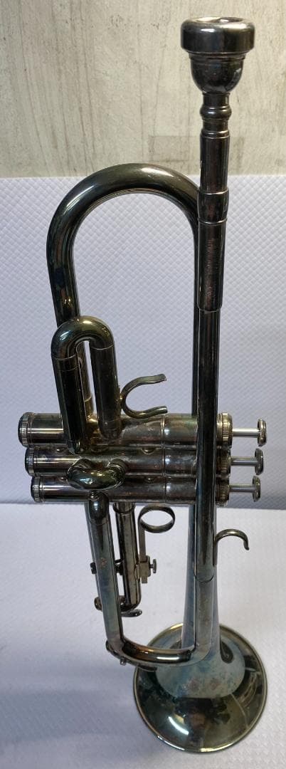 ヤマハ YAMAHA YTR-2320S シルバーラッカー トランペット 管楽器