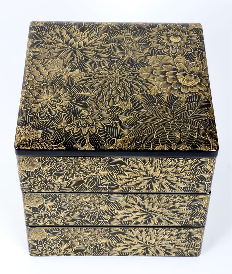 能登輪島塗【涛華堂 八井珠蔵】沈金 花尽図 三段重箱 黒漆 金蒔絵 内朱塗 共箱
