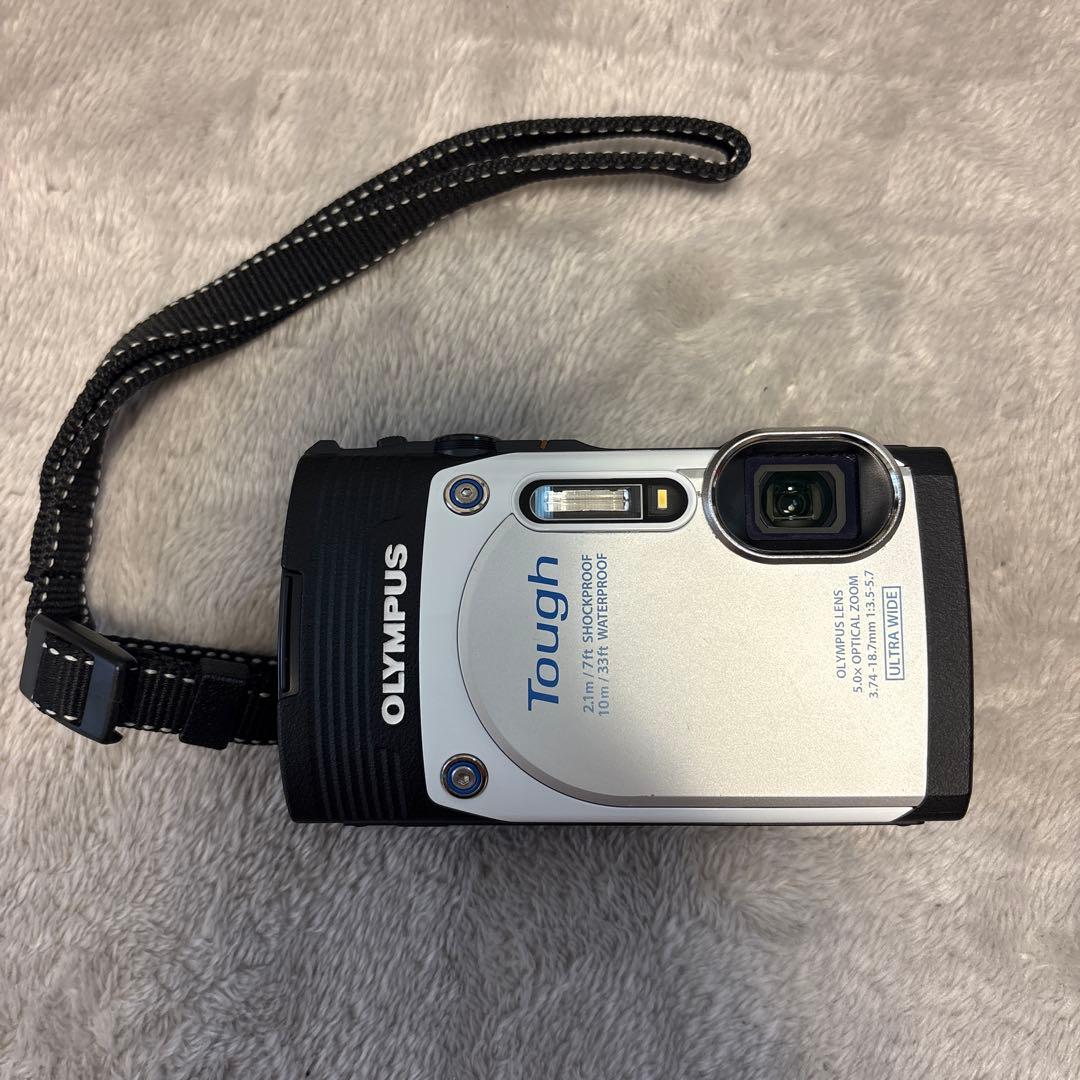 コンパクトデジカメ　OLYMPUS STYLUS TG-850 Tough