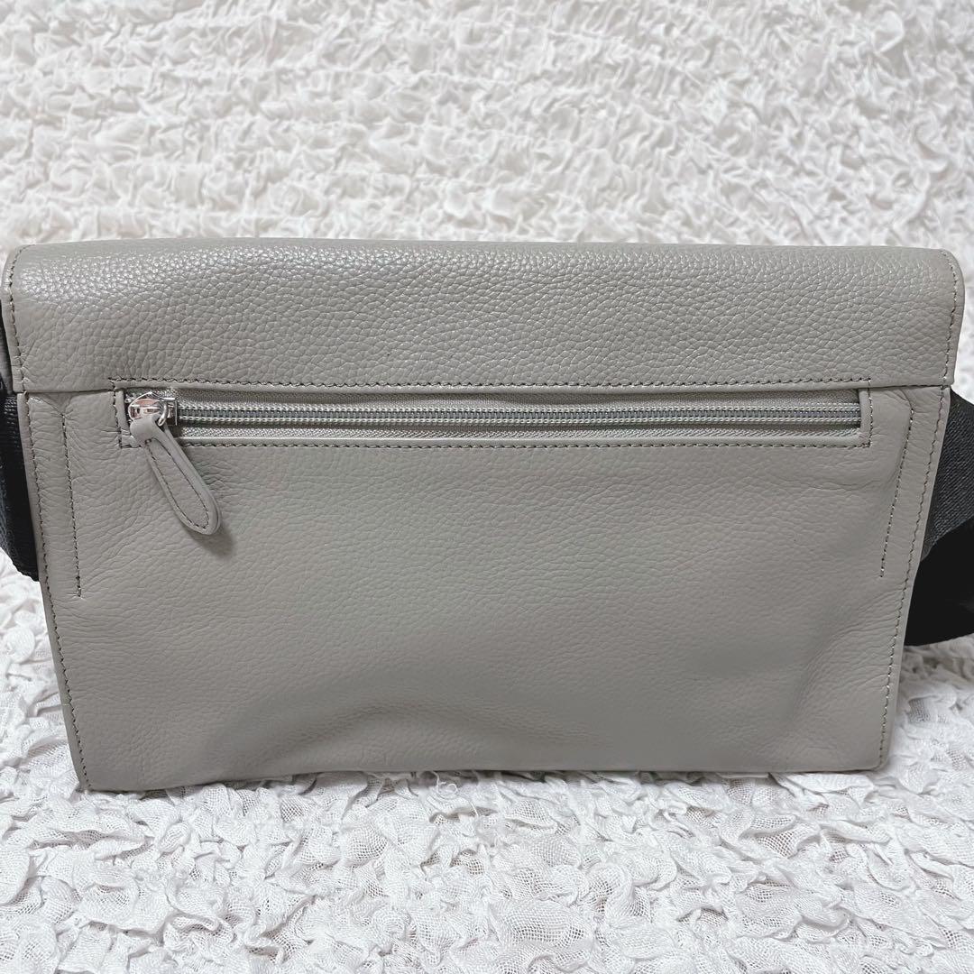 未使用級✨ear PAPILLONNER ワイドテープショルダーバッグ グレー