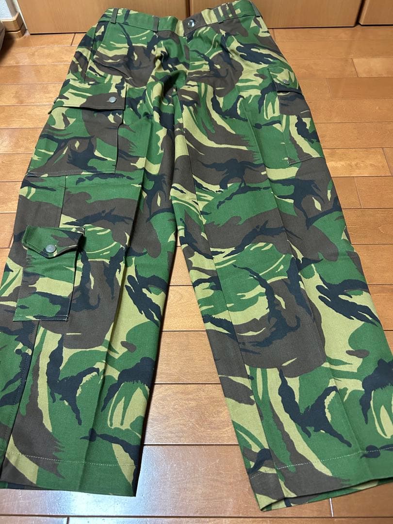 迷彩カーゴパンツ 軍パン　イギリス軍　軍パン　迷彩　サバゲー