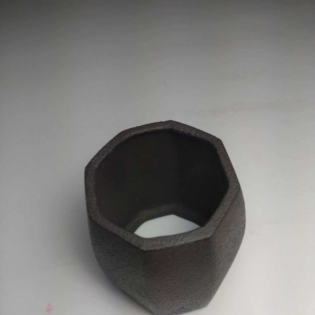 イ123 蓋置『14代　宮崎寒雉』『八角蓋置　鉄製』『不見斎ニ百会記念品』茶道具