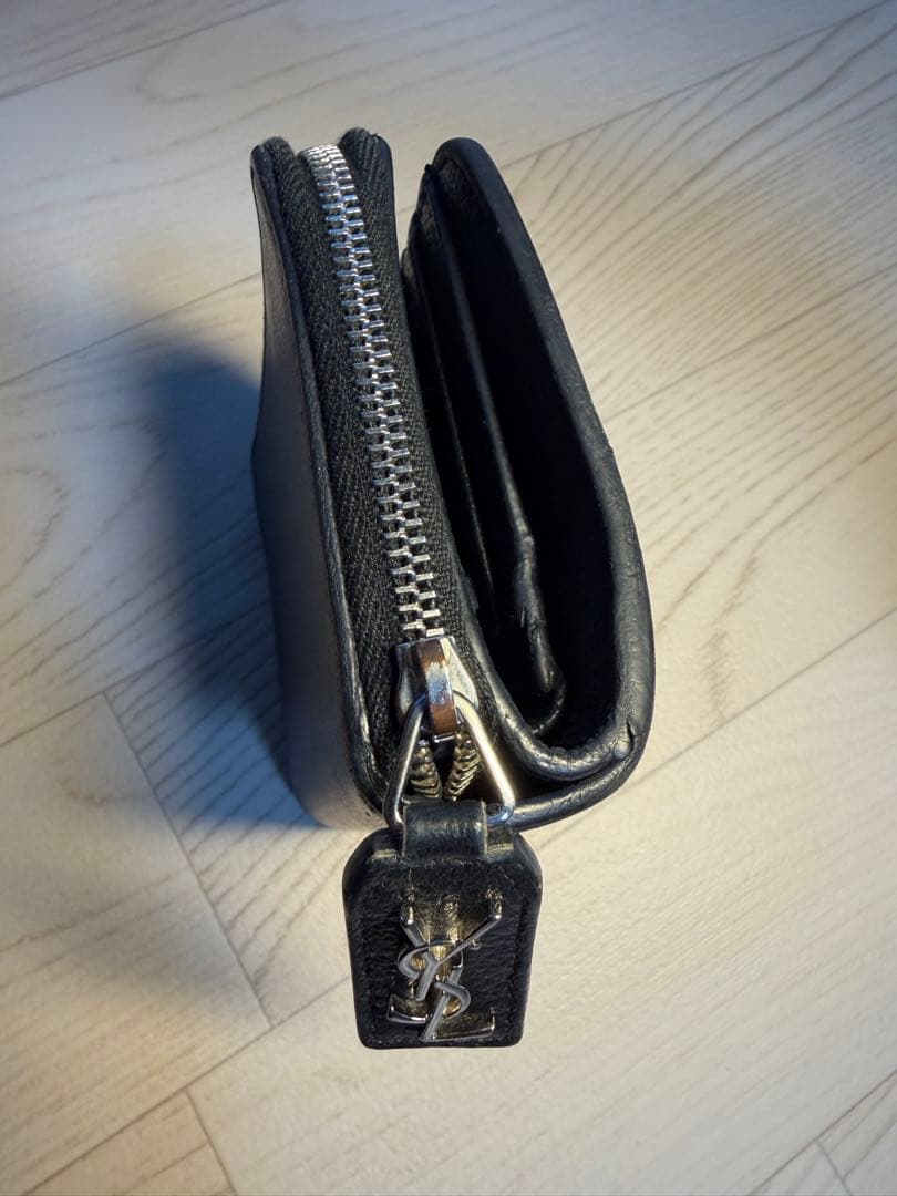 サンローラン　二つ折り財布 黒