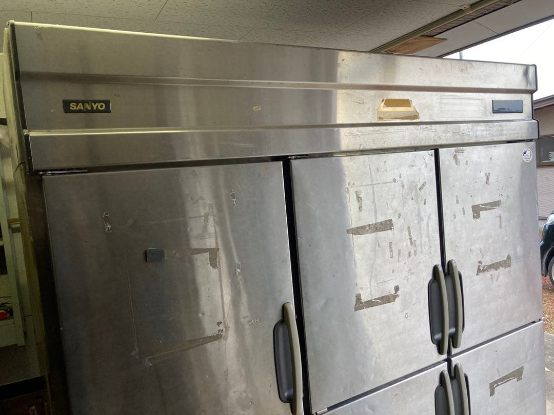 業務用6枚扉冷蔵庫　サンヨー　 6ドア　6扉