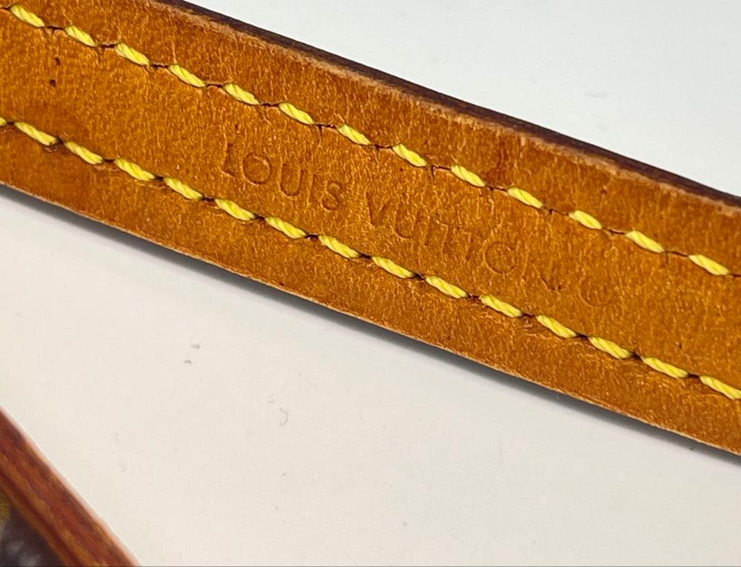 LOUIS VUITTON(ルイ・ヴィトン)ドックリード