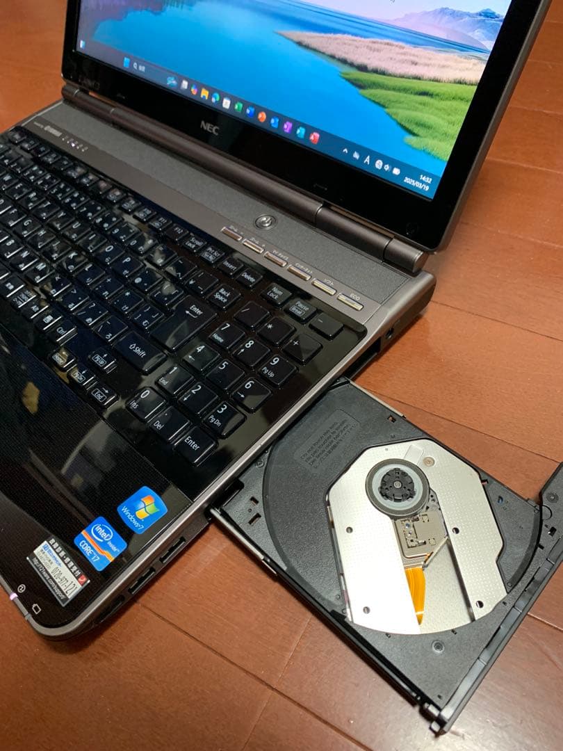 windows11✨i7 新品SSDノートパソコン✨ブルーレイ/オフィス a08