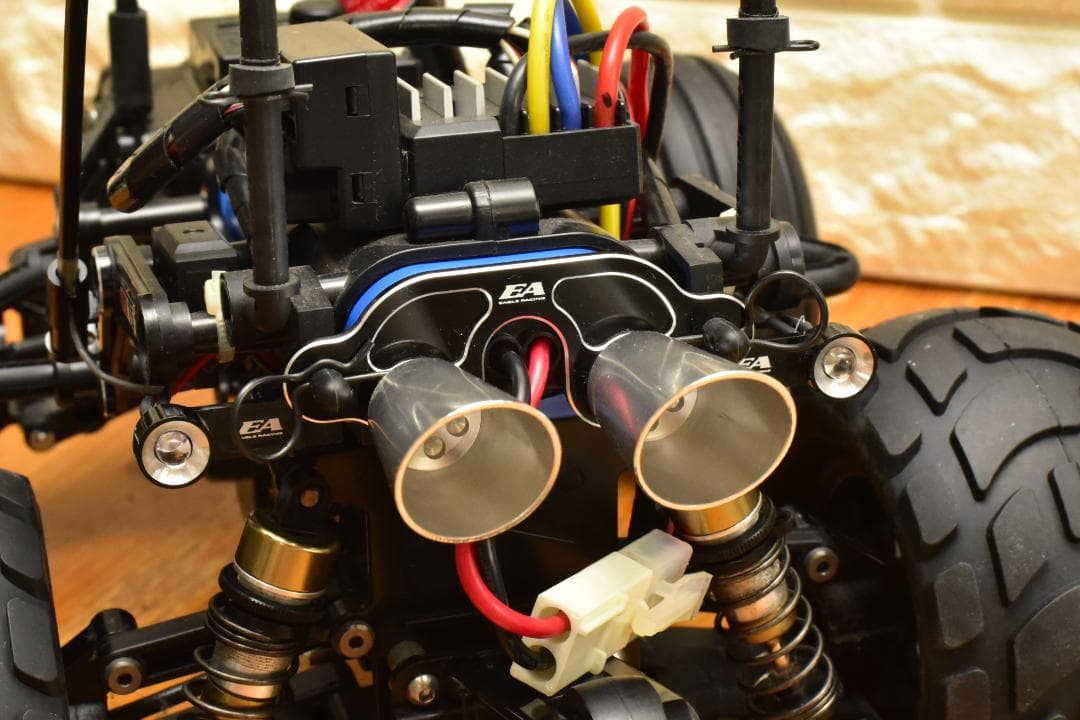 タミヤ コミカルグラスホッパー WR-02CB フルセットファインスペック白/黒