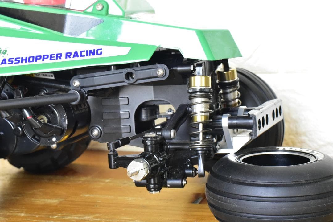 タミヤ コミカルグラスホッパー WR-02CB フルセットファインスペック白/黒